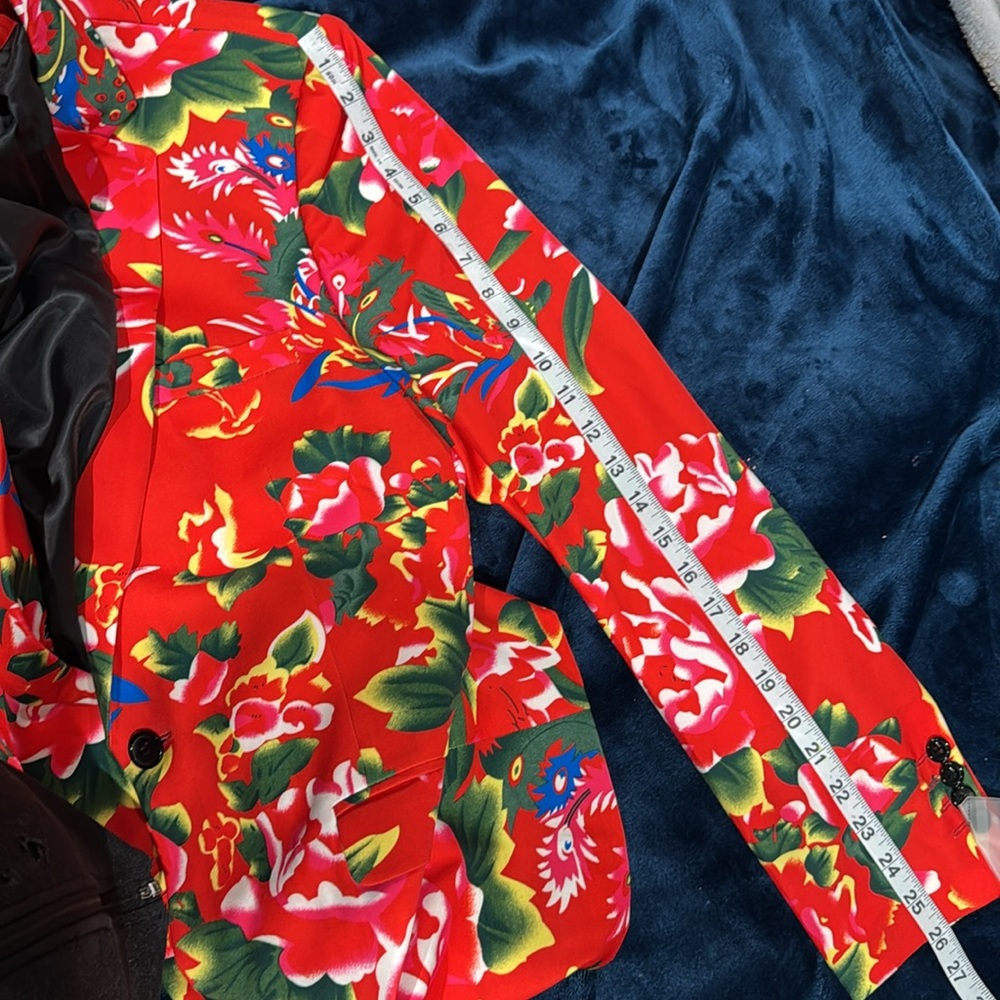 Floral Red Blazer - Picture 11 of 11